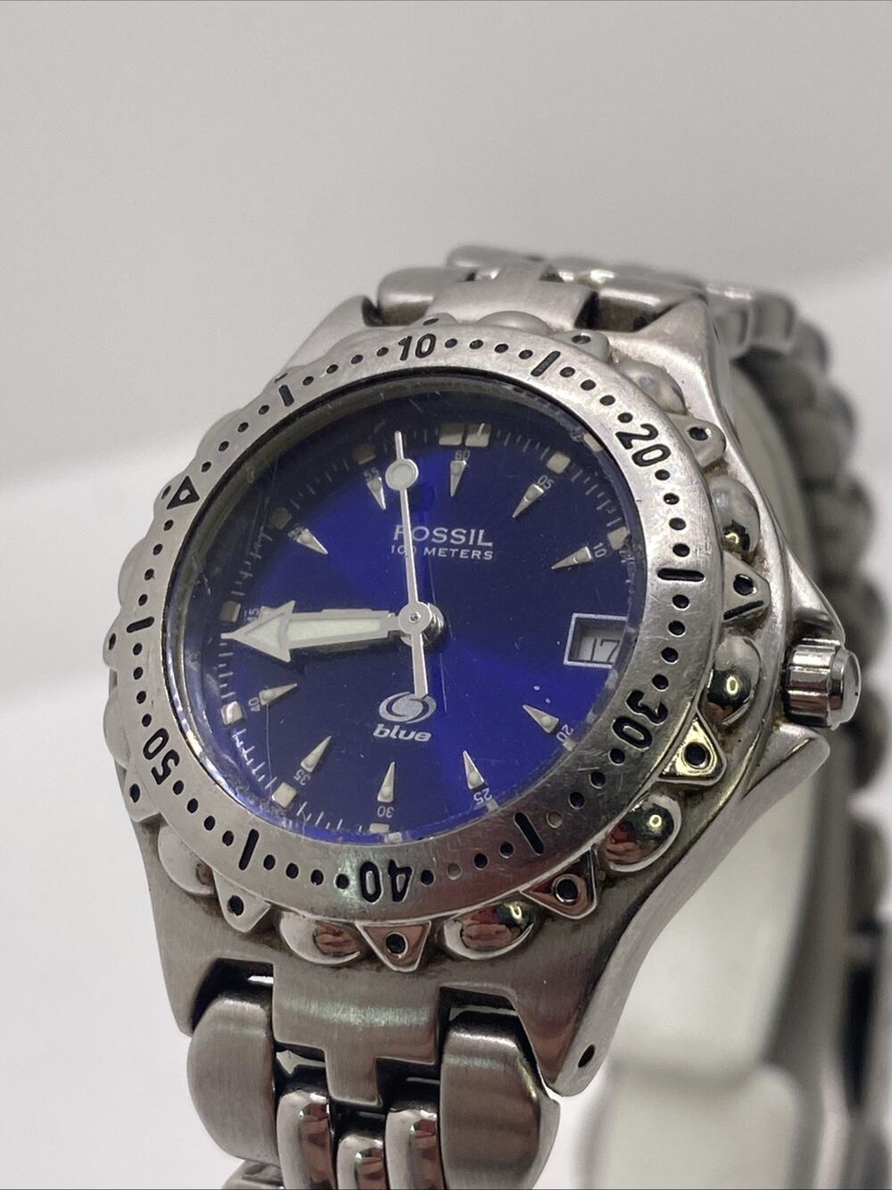 Vintage Womens Fossil Silver Tone Watch Works New Battery